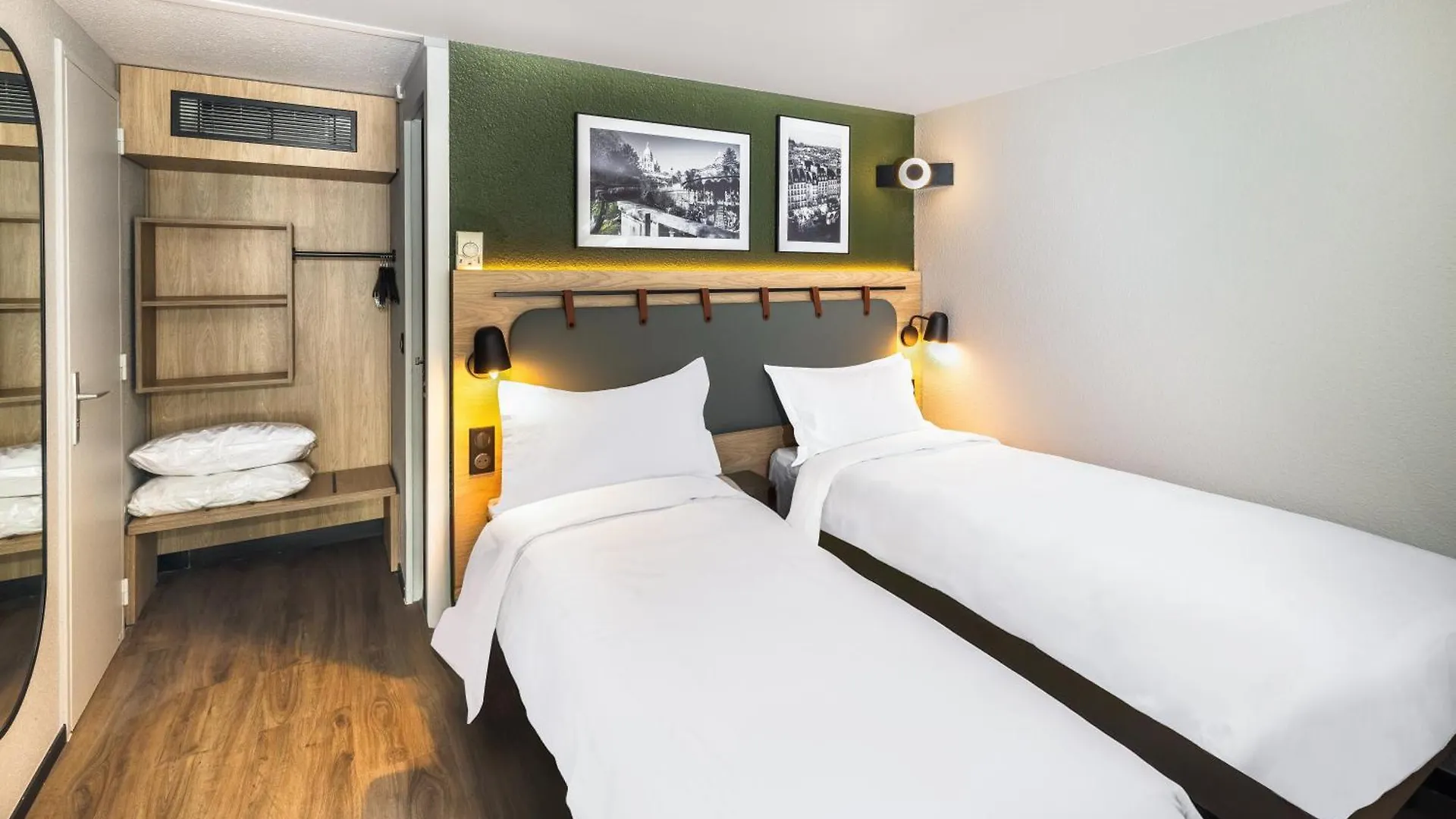***  Hotel Campanile Marseille Saint Antoine Francia